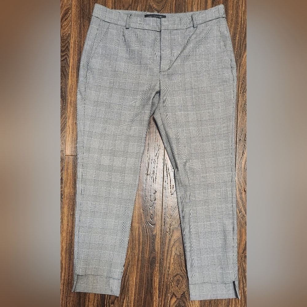 Zara Woman Black & White Plaid Cutout Ankle Pants Size 10 LIKE NEW!